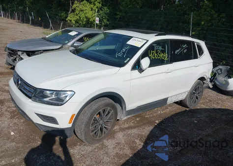 2020 Volkswagen Tiguan 2.0T Se/2.0T Se R-Line Black/2.0T Sel из США, поврежденный, VIN 3VV2B7AX2LM001628